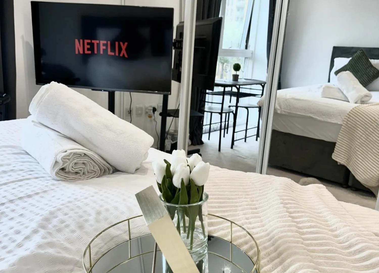 Lodge Kayz Lodge- Luxury Ensuite-Private & Shared Accommodation In A New House At The Olympic Village Overlooking Stratford Westfield And Tube Station Londres