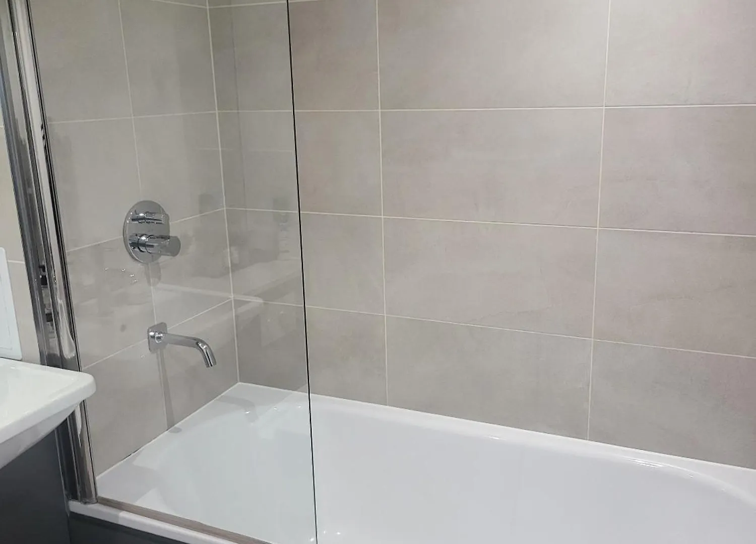 Kayz Lodge- Luxury Ensuite-Private & Shared Accommodation In A New House At The Olympic Village Overlooking Stratford Westfield And Tube Station Londres
