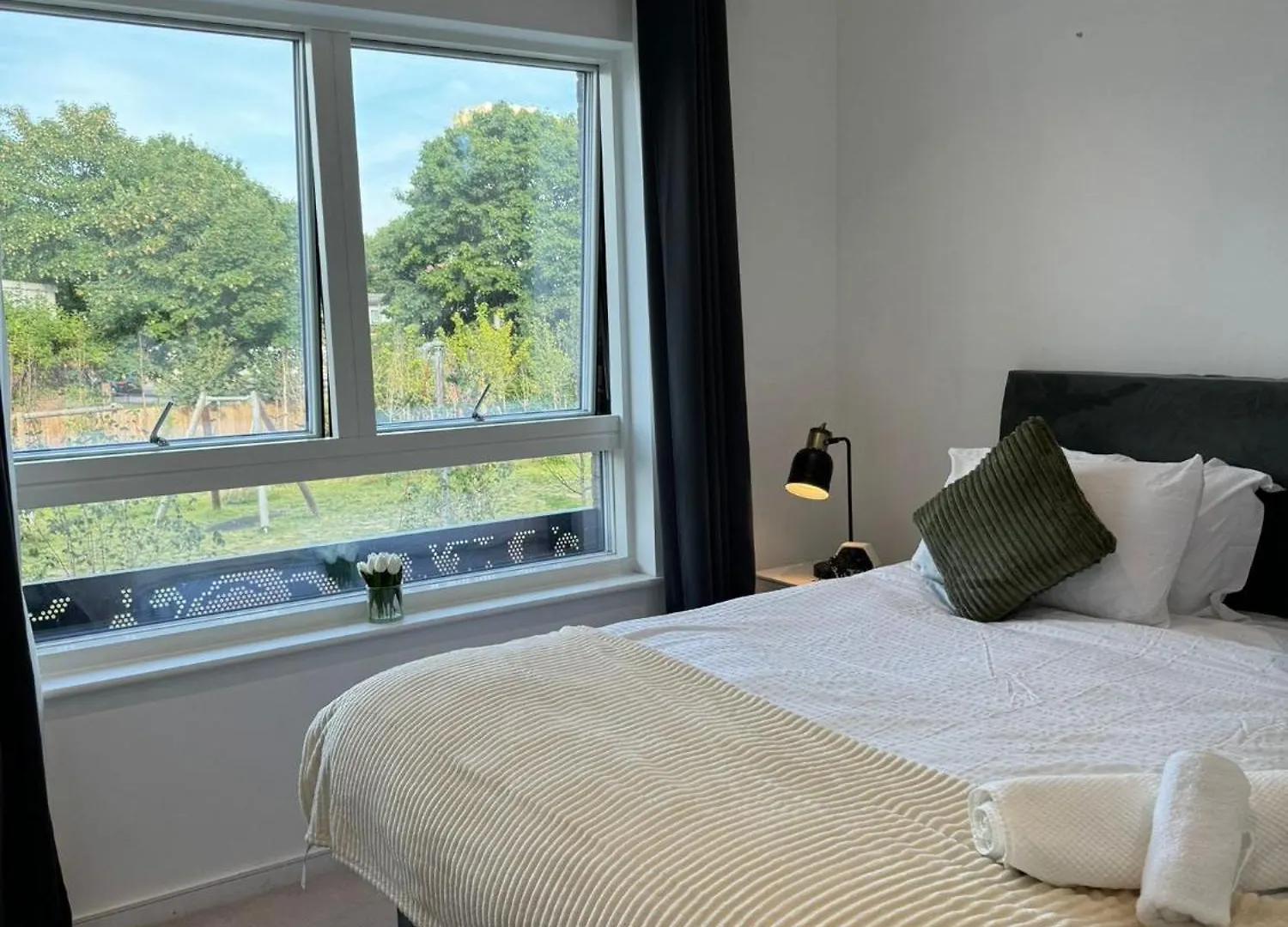 Kayz Lodge- Luxury Ensuite-Private & Shared Accommodation In A New House At The Olympic Village Overlooking Stratford Westfield And Tube Station Londres Royaume-Uni