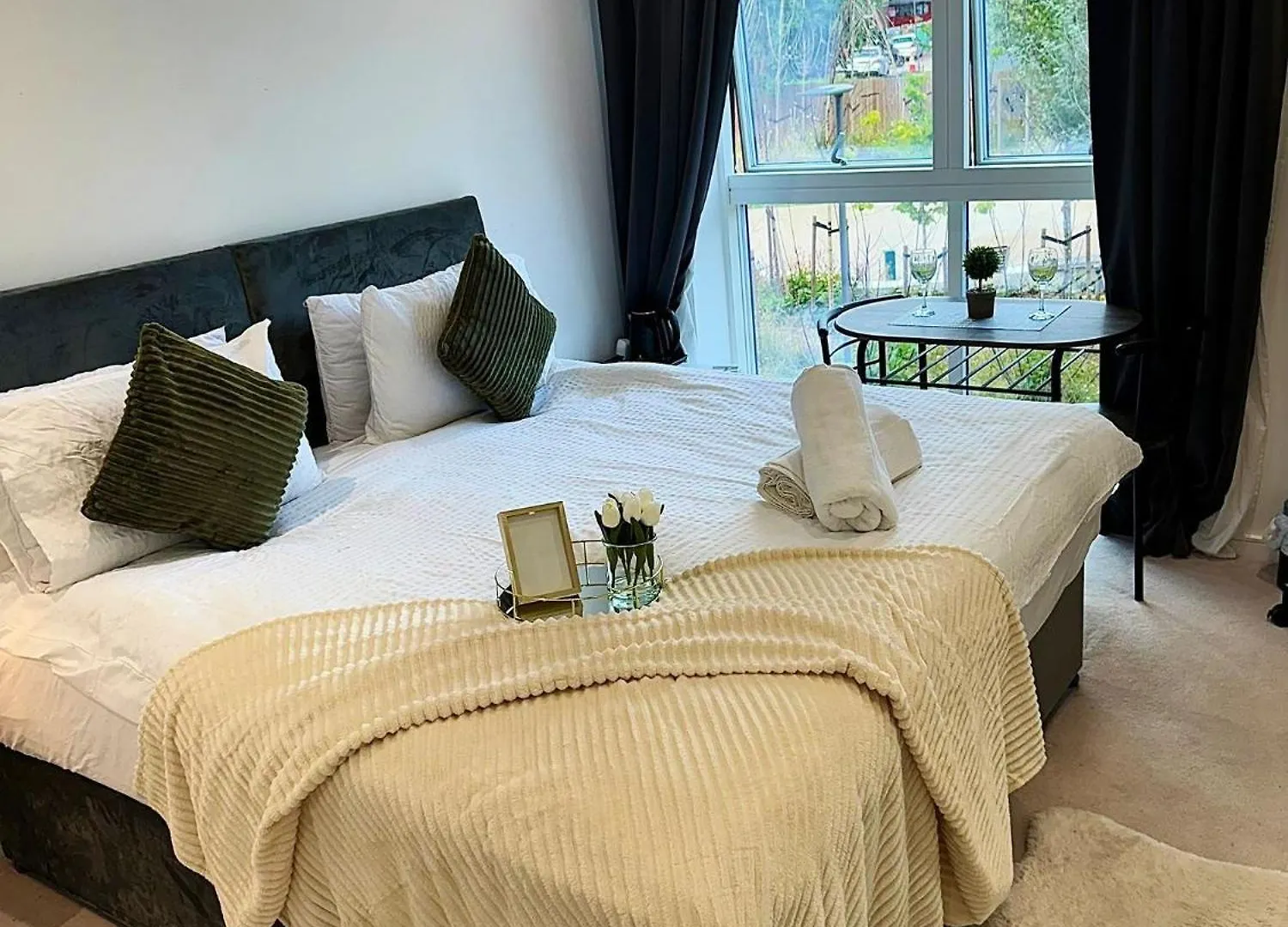 Kayz Lodge- Luxury Ensuite-Private & Shared Accommodation In A New House At The Olympic Village Overlooking Stratford Westfield And Tube Station Londres Lodge